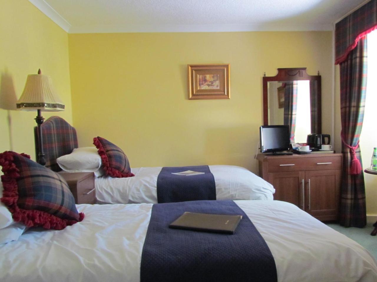 Altnaharra Hotel Lairg Buitenkant foto