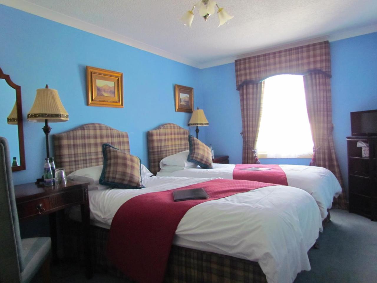 Altnaharra Hotel Lairg Buitenkant foto