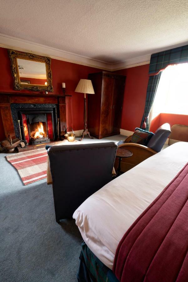 Altnaharra Hotel Lairg Buitenkant foto