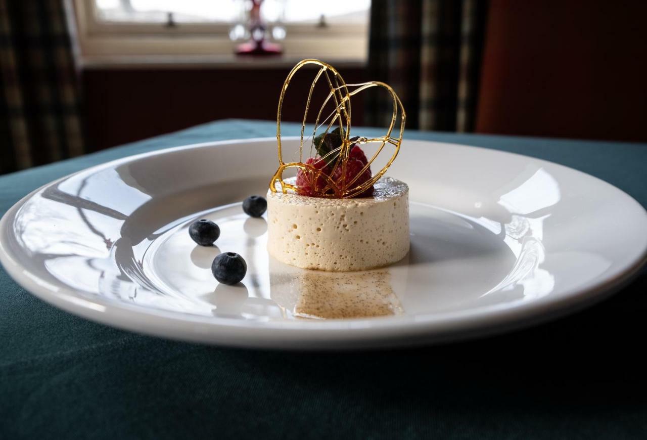 Altnaharra Hotel Lairg Buitenkant foto